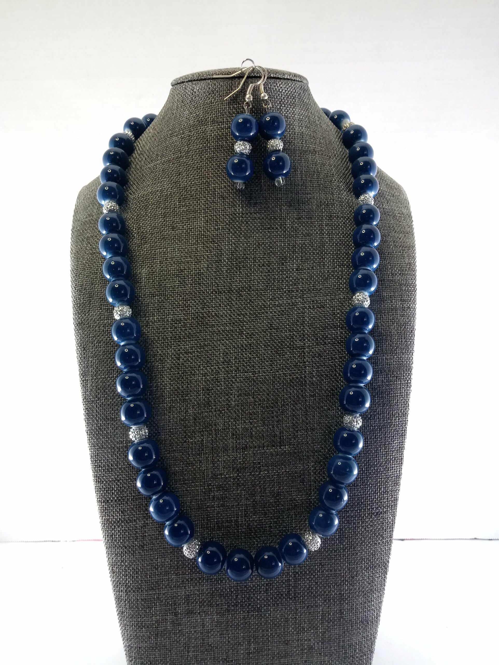 Simply Navy Glass Pearls Necklace Set