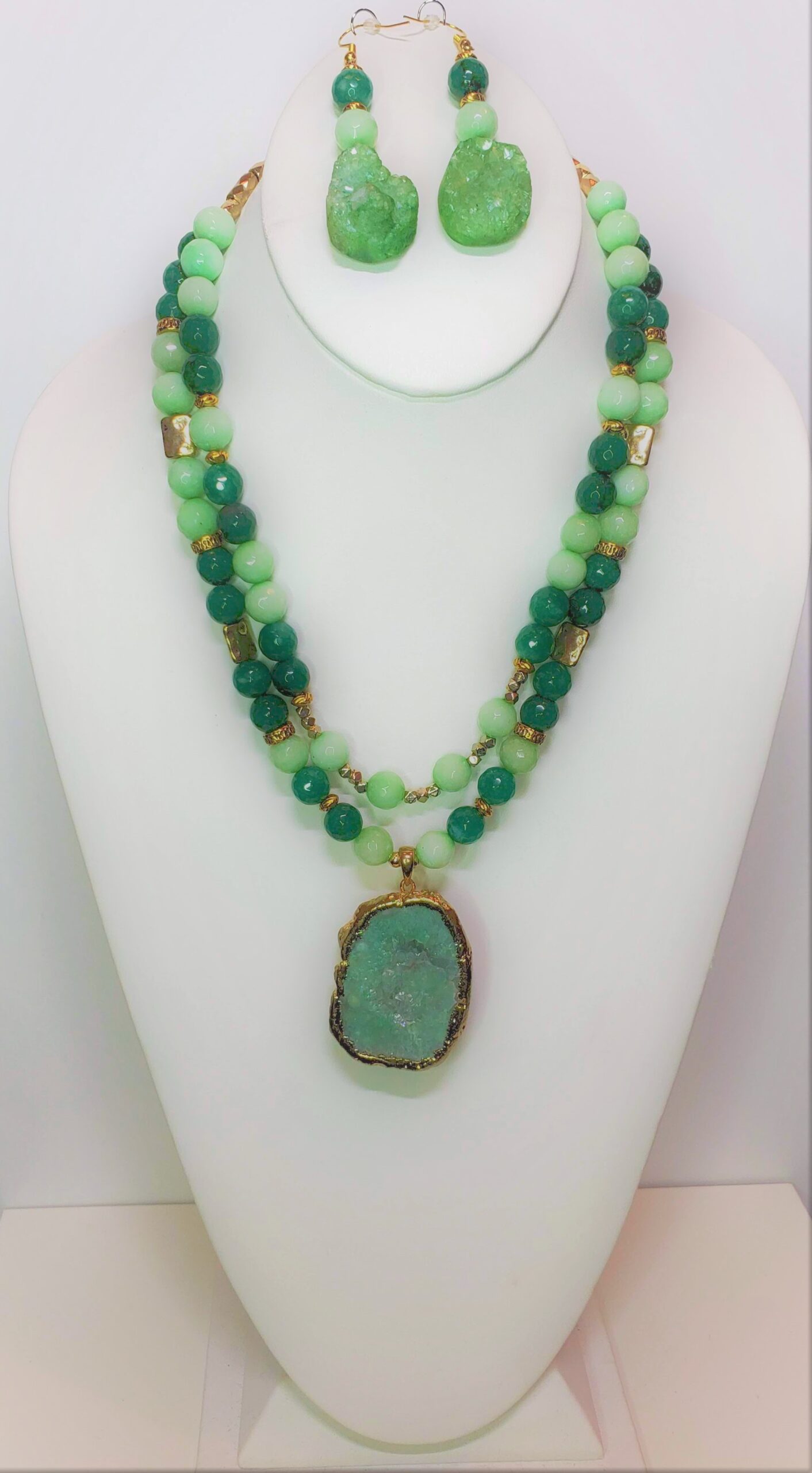 Accessories, Dpg Authentic Pendant W Double Strand Necklace Green
